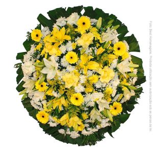 Coroa de Flores Delicada Amarela